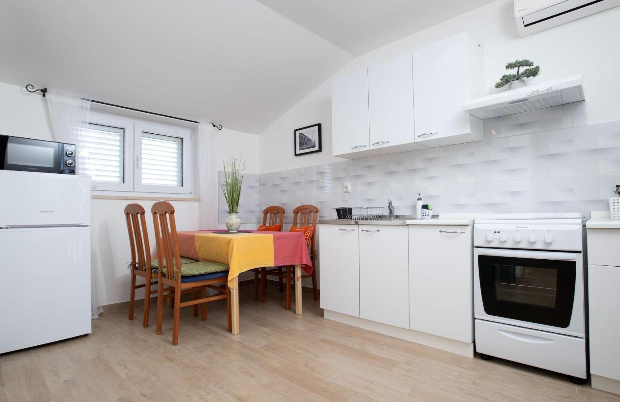Ferienwohnung Goldfinch Estate Banjole Zimmer foto
